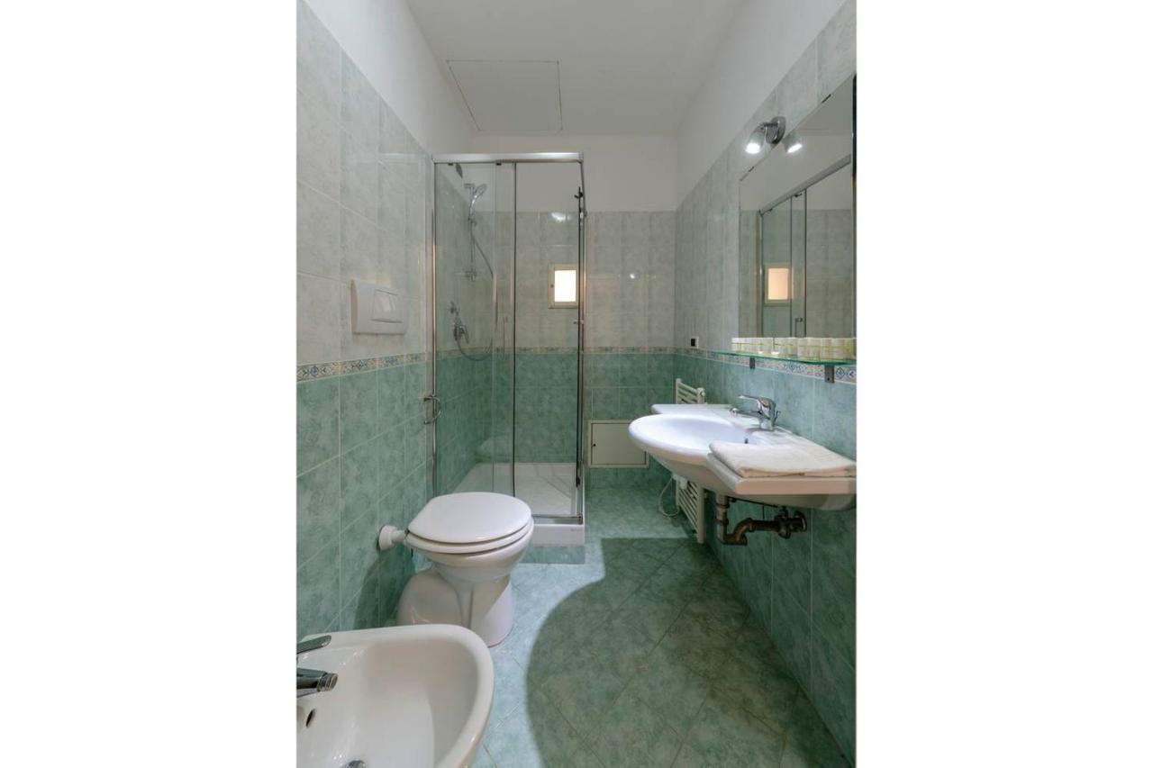 Joivy Apartment For 4 Near The Port Of Генуя Экстерьер фото