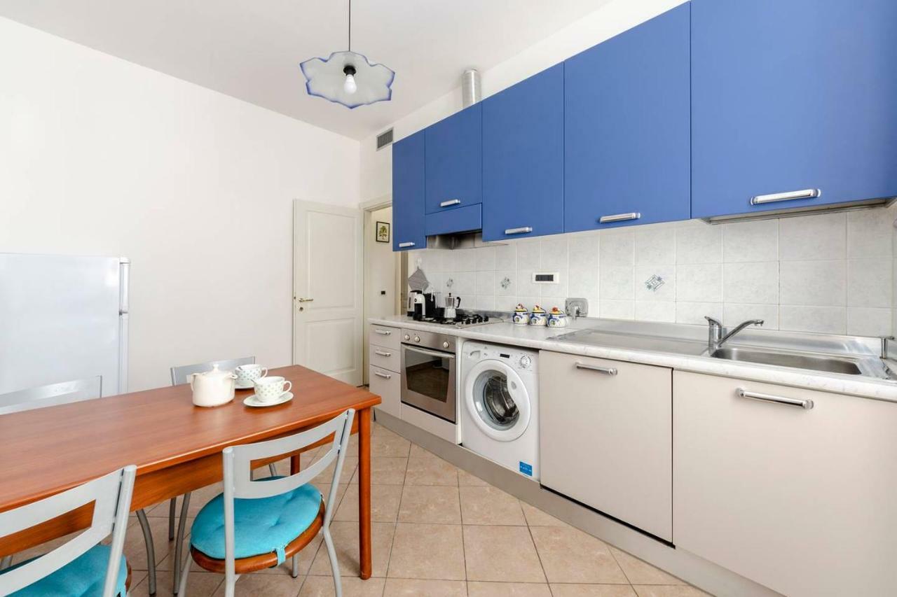 Joivy Apartment For 4 Near The Port Of Генуя Экстерьер фото